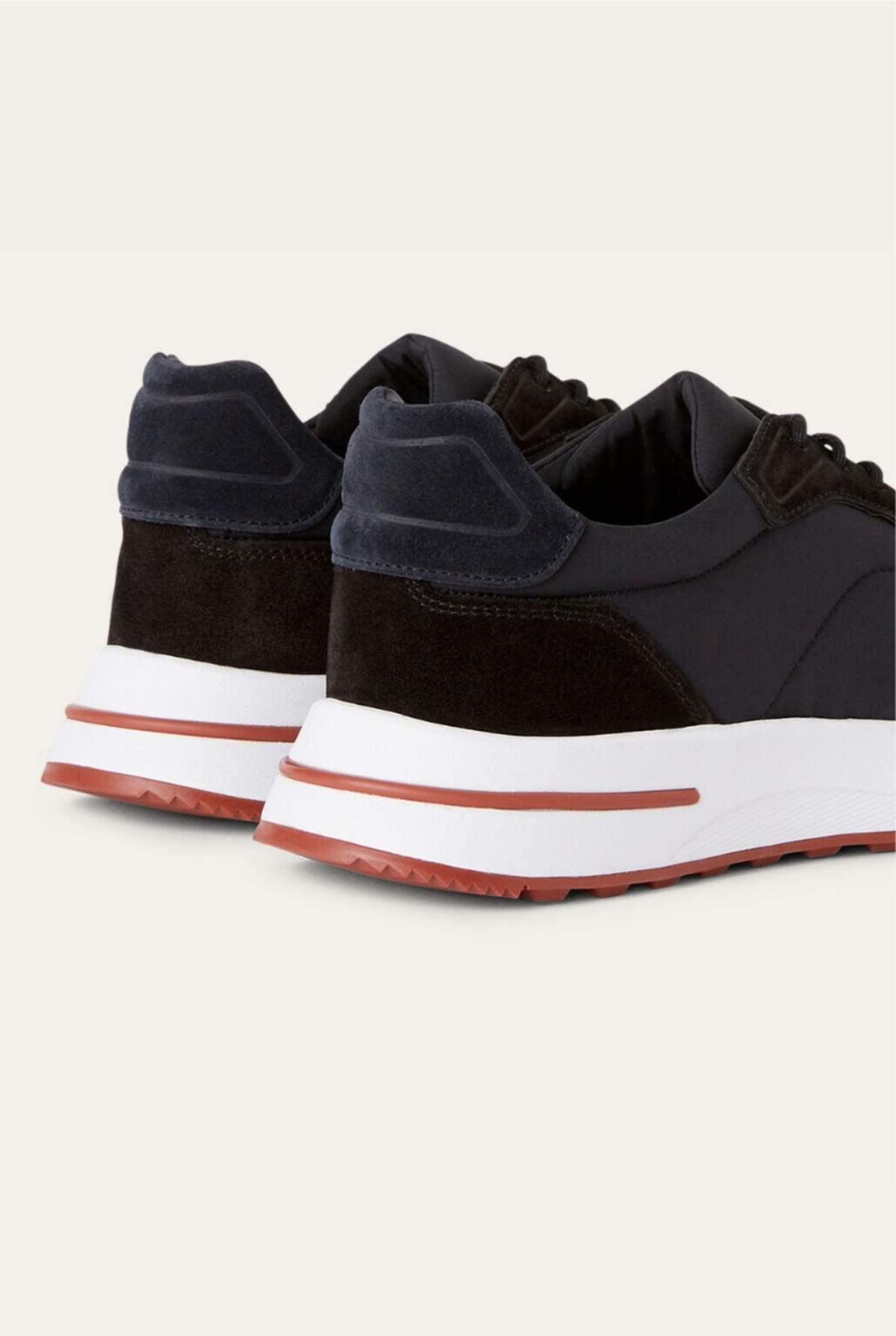 Black Sorrento Trainer