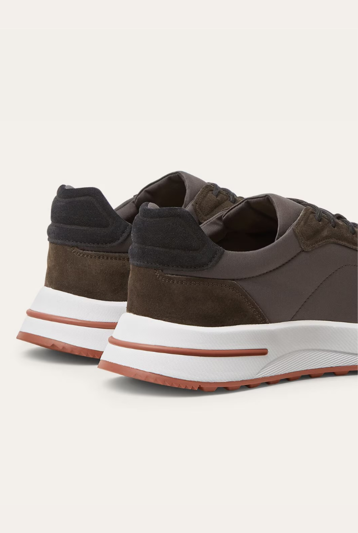 Brown Sorrento Trainer
